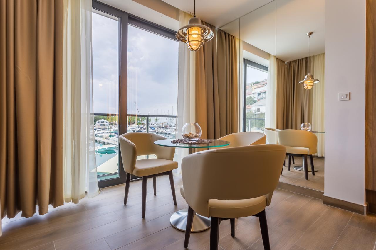 Apartments Marina Novi โนวีวีโนดอลสกี ภายนอก รูปภาพ